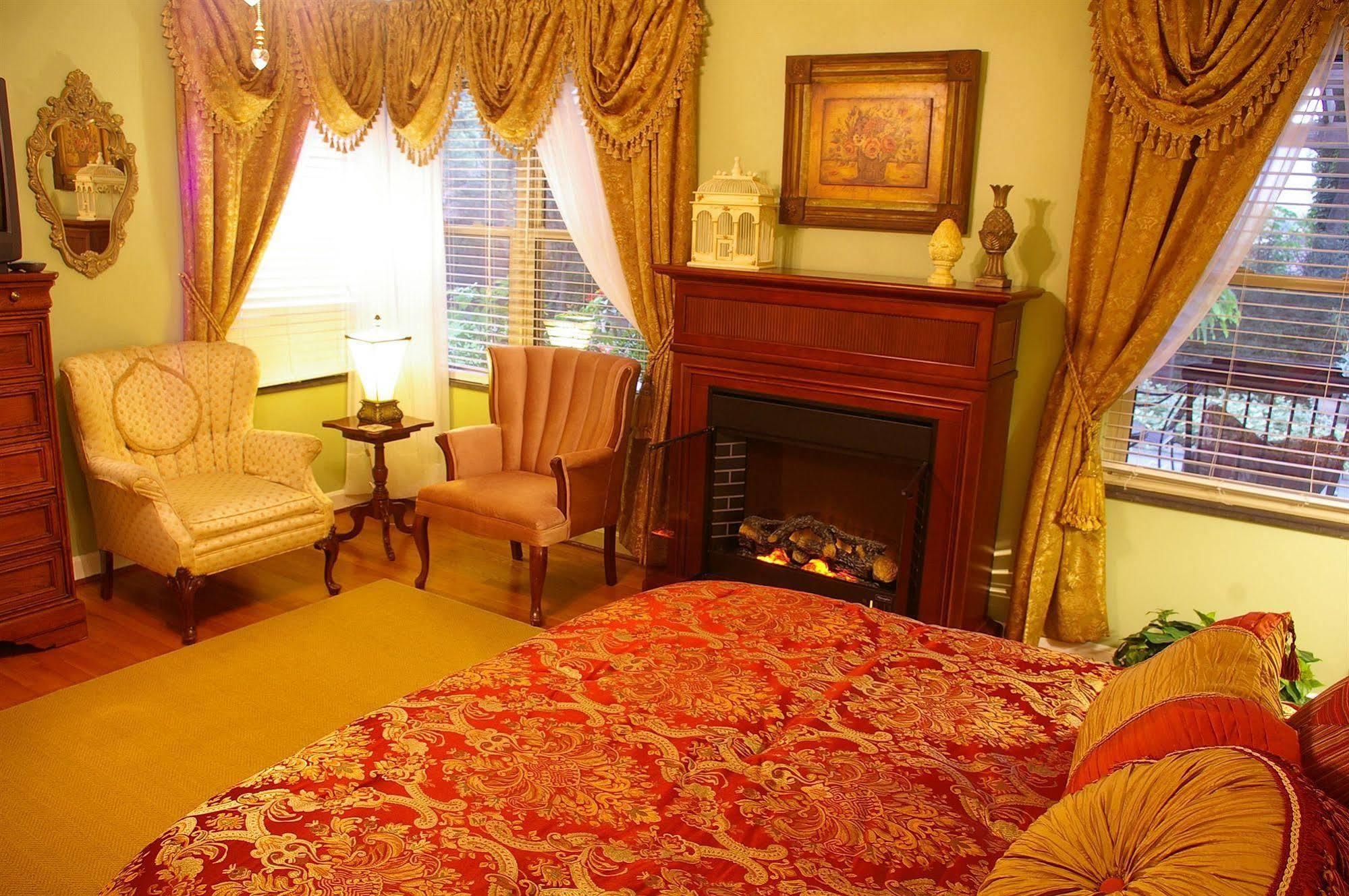 Brookside Mountain Mist Inn Waynesville Dış mekan fotoğraf